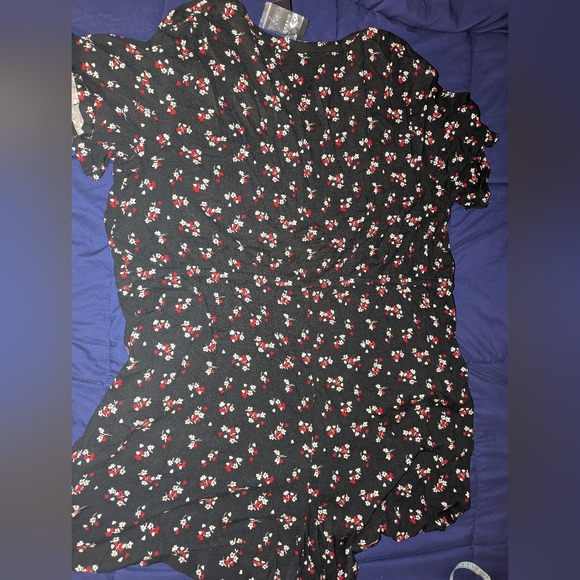 Torrid Floral Shorts Romper 4x/26 - Picture 7 of 15